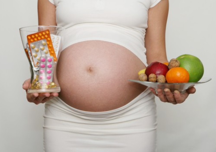 Ngoài canxi mẹ bầu cần chú ý bổ sung đa dạng nguồn dinh dưỡng khi mang thai để có một sức khỏe tốt nhất, em bé phát triển ổn định