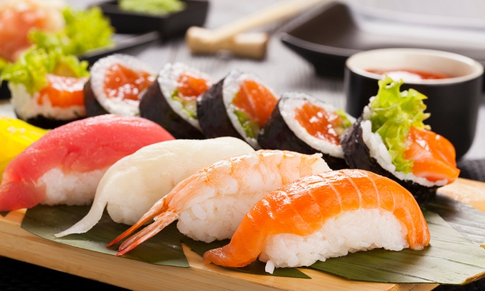 Những món ăn được chế biến từ các loại cá béo (cá hồi, cá mòi…)